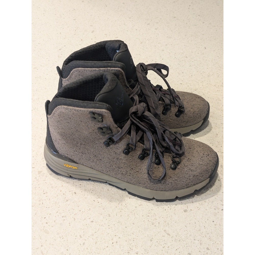 Danner Mountain 600 Enduroweave Timberwolf #62283 Gray/Black Womens 7 M